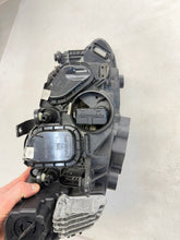 Laden Sie das Bild in den Galerie-Viewer, Frontscheinwerfer Seat I Ibiza 6J1941005L LED Links Scheinwerfer Headlight SCH5240502317ud