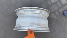 Load image into Gallery viewer, 1x Alufelge 17 Zoll 8.0" 5x120 43ET Glanz Silber 6794272 BMW Rim Wheel FEL6833449374iy