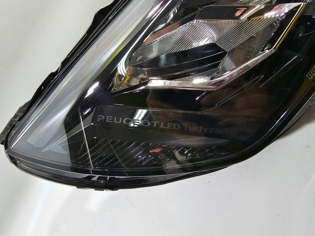 Frontscheinwerfer Peugeot II 208 LED Rechts Scheinwerfer Headlight