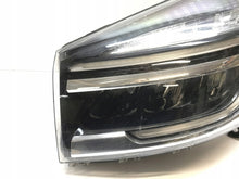 Load image into Gallery viewer, Frontscheinwerfer Renault Trafic III 260608582R Links Scheinwerfer Headlight