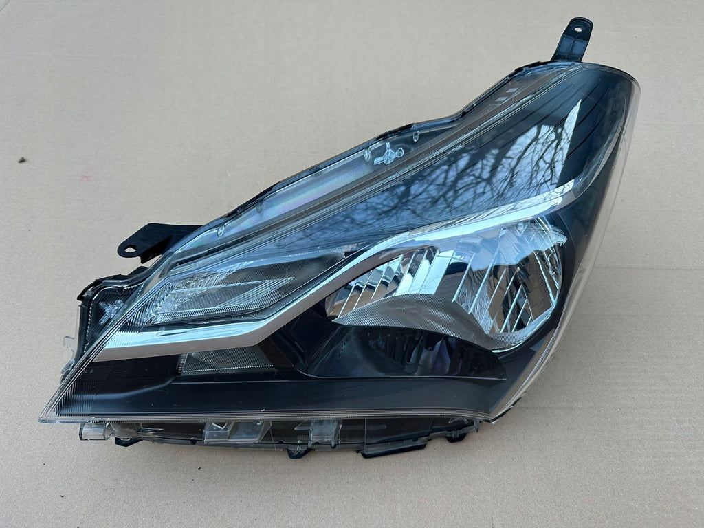 Frontscheinwerfer Toyota Yaris Links Scheinwerfer Headlight