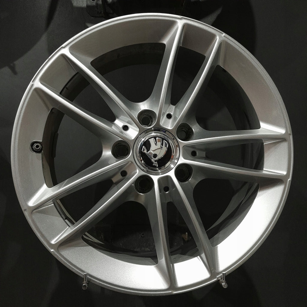 4x Alufelge 16 Zoll 6.5" 5x112 44ET Mercedes-Benz Superb III Octavia Rim Wheel FEL6866414953ha