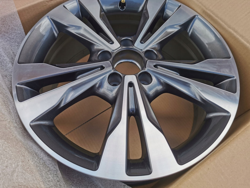 1x Alufelge 18 Zoll 7.5" 5x112 52ET Glanz Graphit A4474010501 Mercedes-Benz Vito FEL9425324751kf