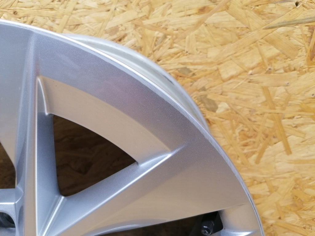 1x Alufelge 17 Zoll 7.0" 5x112 46ET 5E3601025 Skoda Octavia Rim Wheel
