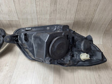 Laden Sie das Bild in den Galerie-Viewer, Frontscheinwerfer Skoda Fabia II Roomster Ein Satz Scheinwerfer Headlight SCH8724831178wg