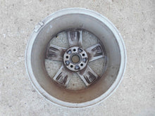 Laden Sie das Bild in den Galerie-Viewer, 1x Alufelge 16 Zoll 7.0" 5x100 46ET Glanz Silber 6V0601025 Skoda Fabia Iii FEL5400548680fc