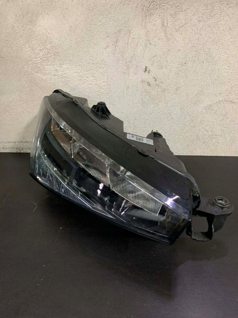 Frontscheinwerfer Skoda Scala 657941016 Rechts Scheinwerfer Headlight SCH6424765627qe