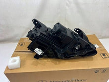 Laden Sie das Bild in den Galerie-Viewer, Frontscheinwerfer Mercedes-Benz Gla A1569063700 Links Scheinwerfer Headlight SCH8818509740nb