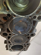 Laden Sie das Bild in den Galerie-Viewer, Motorblock VW BWA 2.0 TFSI 200PS 147kW Unkomplett MOT7393724964sj