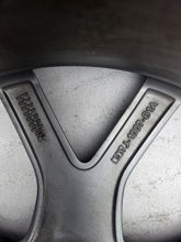 Laden Sie das Bild in den Galerie-Viewer, 1x Alufelge 19 Zoll 8.0&quot; 5x108 55ET KX7C-1007-B1A Ford Mondeo Galaxy Rim Wheel