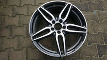 Load image into Gallery viewer, 1x Alufelge 19 Zoll 8.0&quot; 5x112 43ET Glanz A2134013700 Mercedes-Benz Mg Cls