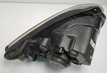 Laden Sie das Bild in den Galerie-Viewer, Frontscheinwerfer Kia Picanto 92101-07XXX Links Scheinwerfer Headlight SCH9011668152yz