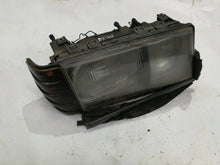 Laden Sie das Bild in den Galerie-Viewer, Frontscheinwerfer Mercedes-Benz W201 Rechts Scheinwerfer Headlight SCH5128681184yc