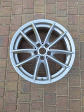 Laden Sie das Bild in den Galerie-Viewer, 1x Alufelge 18 Zoll 7.0" 5x112 22ET Glanz Silber 6880047 BMW X3 G01 G02 FEL7725055050ra