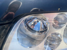 Load image into Gallery viewer, Frontscheinwerfer VW Touran Xenon Links Scheinwerfer Headlight SCH2295219944yx