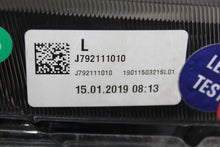Laden Sie das Bild in den Galerie-Viewer, Frontscheinwerfer Hyundai III Ceed J792111010 LED Ein Stück (Rechts oder Links) SCH5423129695to
