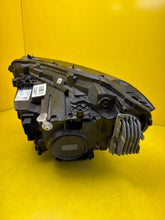 Laden Sie das Bild in den Galerie-Viewer, Frontscheinwerfer Mercedes-Benz Eqa Eqb A2439069000 LED Rechts Headlight SCH2271475382rj