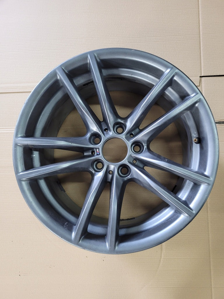 1x Alufelge 18 Zoll 9.0" 5x108 29ET Silber 2284906 BMW F87 F80 F82 Rim Wheel FEL8101951776xi
