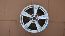 Laden Sie das Bild in den Galerie-Viewer, 1x Alufelge 18 Zoll 8.0" 5x112 39ET Glanz Silber 4K060025D Audi A6 Rim Wheel FEL7215495522kn