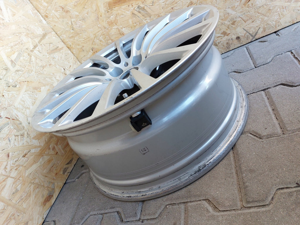 1x Alufelge 18 Zoll 8.0" 5x112 30ET Glanz Silber 6861224 BMW 5 G31 G30 G11