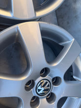 Laden Sie das Bild in den Galerie-Viewer, 4x Alufelge 15 Zoll 6.0" 5x100 43ET Silber 6Q0601025R VW Rim Wheel FEL8251991291cs