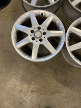 Load image into Gallery viewer, 4x Alufelge 17 Zoll 7.0&quot; 5x112 42ET Glanz Silber Mercedes-Benz Rim Wheel