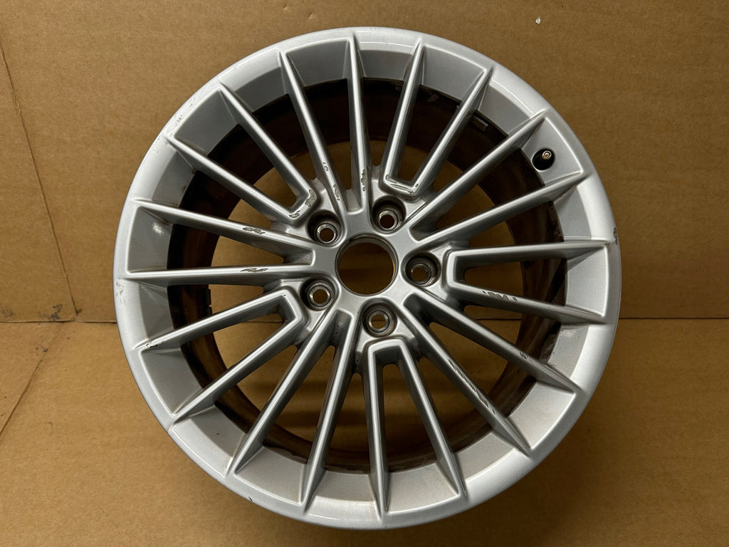 1x Alufelge 17 Zoll 8.0" 5x112 46ET Glanz Silber 8Y0601025 Audi A3 Rim Wheel