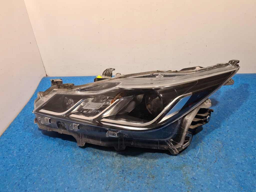 Frontscheinwerfer Toyota Corolla 81150-02T30-00 Links Scheinwerfer Headlight SCH8136248143ig