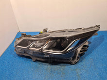 Load image into Gallery viewer, Frontscheinwerfer Toyota Corolla 81150-02T30-00 Links Scheinwerfer Headlight SCH8136248143ig