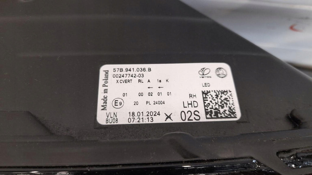 Frontscheinwerfer Skoda Kodiaq 57B941036B Rechts Scheinwerfer Headlight SCH9994477835pj