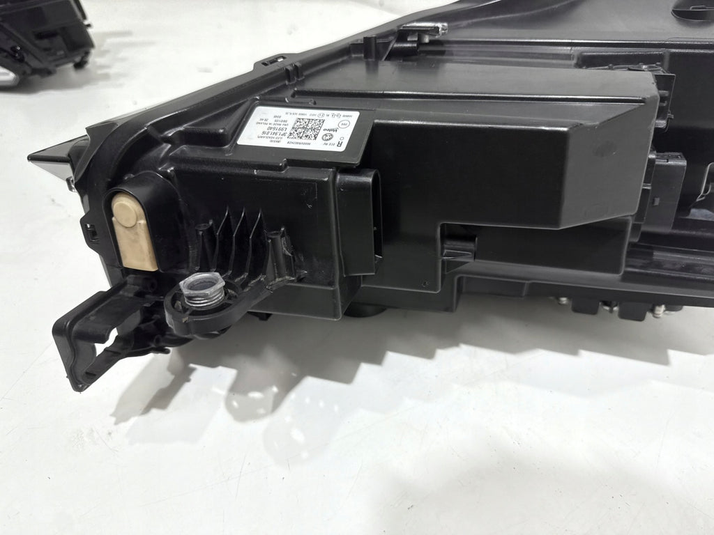 Frontscheinwerfer Skoda Superb 3P1941016 Rechts Scheinwerfer Headlight SCH7810275128eo