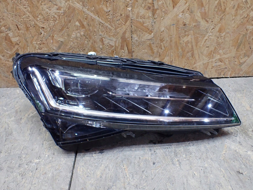 Frontscheinwerfer Skoda Superb III 3V1941016D Full LED Rechts Headlight