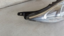 Laden Sie das Bild in den Galerie-Viewer, Frontscheinwerfer Ford Fiesta 8A61-13W029-CG Rechts Scheinwerfer Headlight SCH7623789271xy