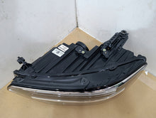 Laden Sie das Bild in den Galerie-Viewer, Frontscheinwerfer VW Passat B8 3G1941035Q LED Links Scheinwerfer Headlight SCH6656893998py