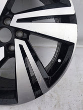 Load image into Gallery viewer, 1x Alufelge 18 Zoll 7.0&quot; 5x100 49ET 2GM601025H VW T-Cross Rim Wheel