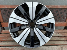Load image into Gallery viewer, 1x Alufelge 19 Zoll 7.5" 5x108 50 5ET Glanz Schwarz 32358728 Volvo Xc40 FEL2102056530wb