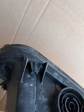 Load image into Gallery viewer, Frontscheinwerfer Seat Leon 5FB941007G Links Scheinwerfer Headlight SCH1291819885af