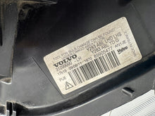 Laden Sie das Bild in den Galerie-Viewer, Frontscheinwerfer Volvo V60 S60 31299990 Xenon Links Scheinwerfer Headlight SCH3186207196yp