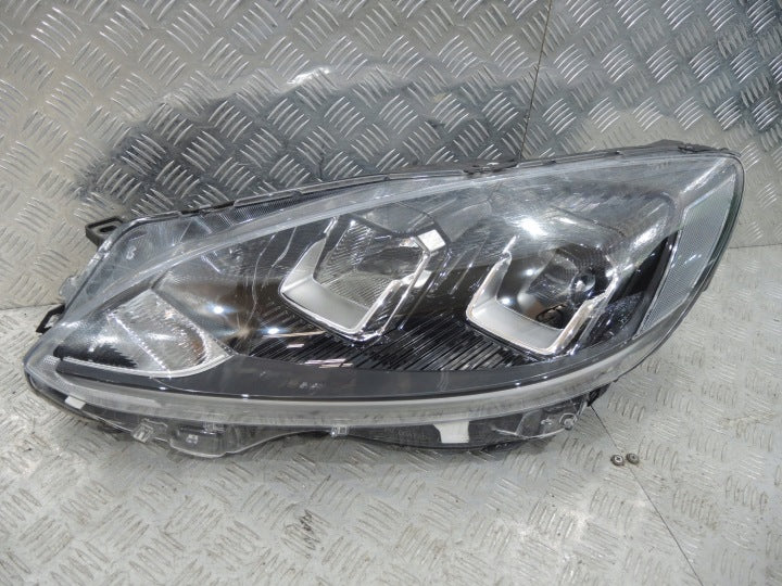 Frontscheinwerfer Ford Kuga LV4B-13W029-AK LV4B-13W030-AK LED Ein Satz Headlight SCH7825359804yr