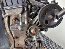 Laden Sie das Bild in den Galerie-Viewer, Motor Kia Carens III G4KA 2.0 144PS 106kW 2007 Benzin Engine Unkomplett