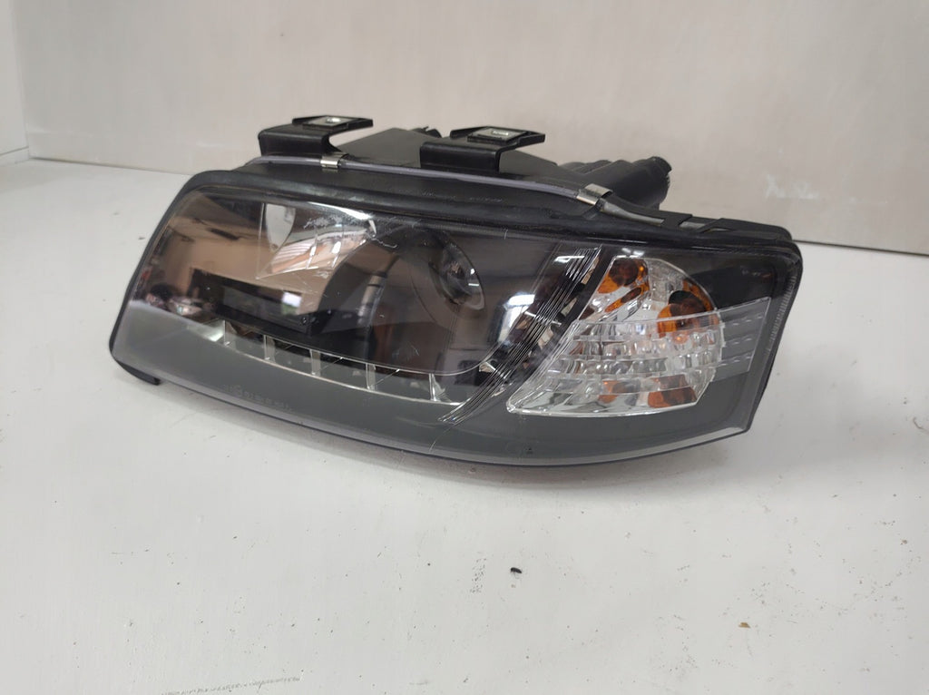 Frontscheinwerfer Audi A6 C5 SK3482-ADA699 Links Scheinwerfer Headlight