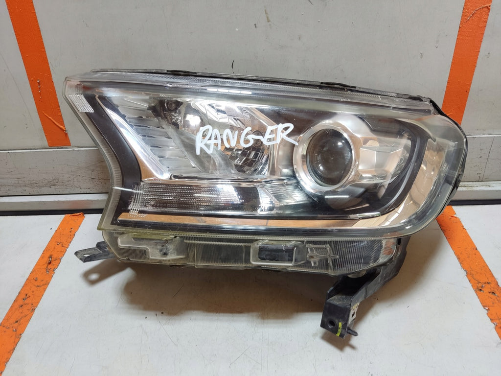 Frontscheinwerfer Ford Ranger Links Scheinwerfer Headlight