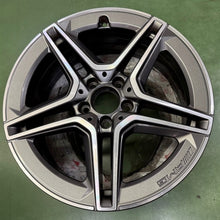 Laden Sie das Bild in den Galerie-Viewer, 1x Alufelge 18 Zoll 7.5" 5x112 49ET Glanz Schwarz A1774011500 Mercedes-Benz Amg FEL6831620162zu