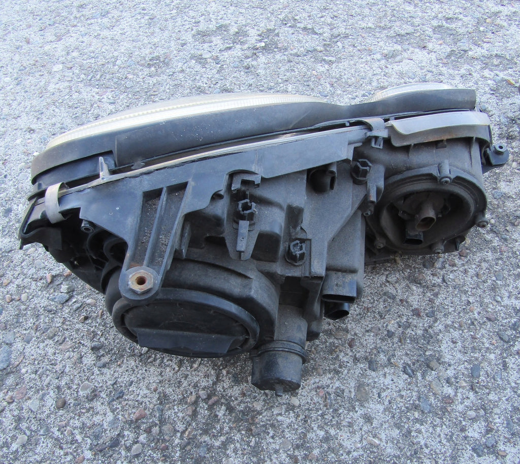 Frontscheinwerfer Mercedes-Benz W211 A2118201461 Rechts Scheinwerfer Headlight