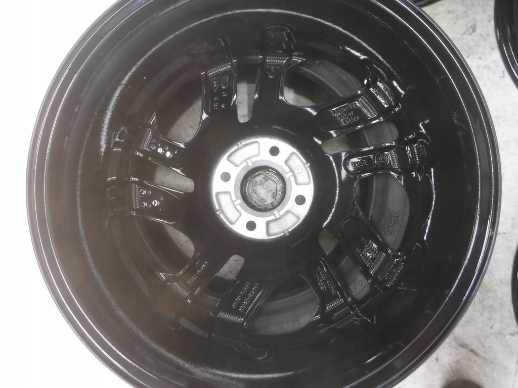 4x Alufelge 17 Zoll 6.5" 4x100 40ET Glanz Silber 40300 8829R Dacia I Z Captur FEL9353904419ru