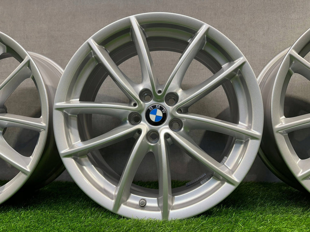 4x Alufelge 18 Zoll 7.0" 5x112 32ET Glanz Silber 6880047 BMW X3 G01 G02 FEL9713937783qh