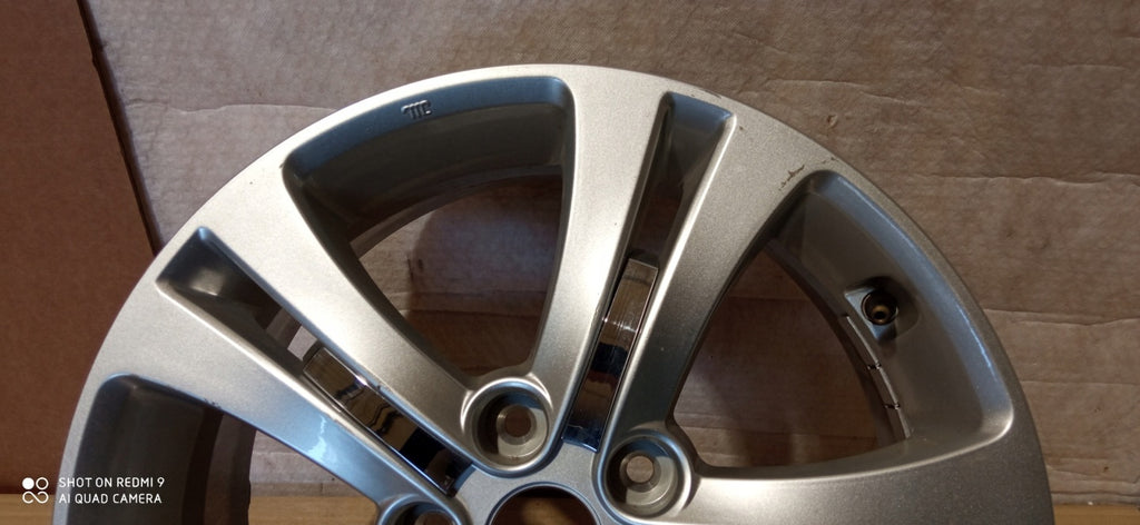 1x Alufelge 17 Zoll 7.0" 5x114.3 56ET Glanz Silber 52910-2R360 Hyundai I FEL8363557714mr