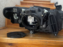 Load image into Gallery viewer, Frontscheinwerfer BMW F30 F31 7259525 Xenon Links Scheinwerfer Headlight SCH2012095452ya