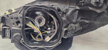 Laden Sie das Bild in den Galerie-Viewer, Frontscheinwerfer Volvo C30 31299819 Xenon Rechts Scheinwerfer Headlight SCH2979084997zc