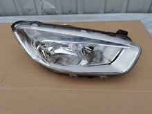 Laden Sie das Bild in den Galerie-Viewer, Frontscheinwerfer Ford Transit Courier ET761-3W029-AJ Rechts Headlight SCH8277889859jx